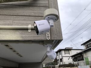 戸建住宅の防犯カメラとコンセント工事