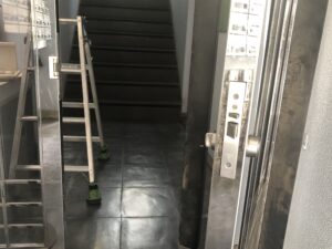 オートロック扉の解錠時間を長くしたい