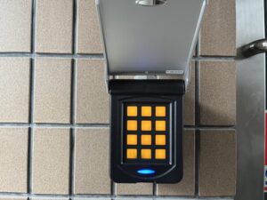 新規オートロック化工事行いました。